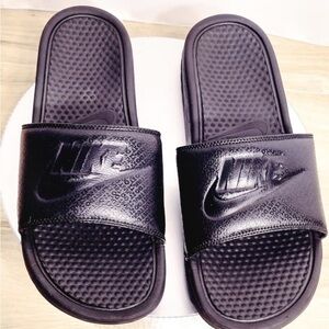 Nike Men's Black Slide Sandals size 13 pre owned good condition
